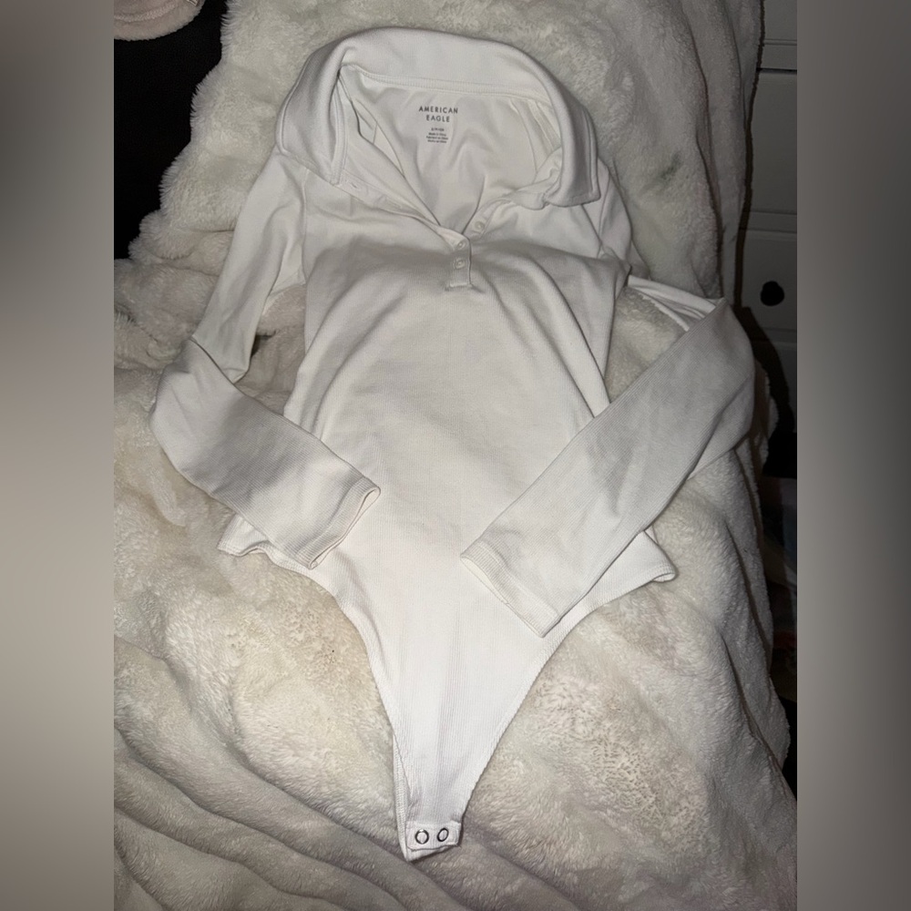 Brand New White Ribbed Long Sleeve Bodysuit From American Eagle. Size Small